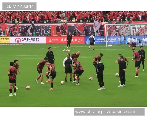 足球内裤的魅力与实用性探讨让你在球场上尽显风采 足球内裤的魅力与实用性探讨让你在球场上尽显风采