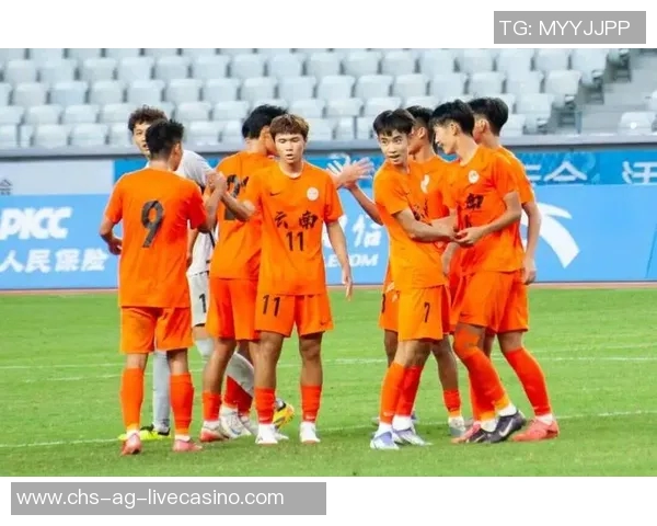 中国足球队奋勇拼搏重塑辉煌期待在国际赛场上再创佳绩 中国足球队奋勇拼搏重塑辉煌期待在国际赛场上再创佳绩